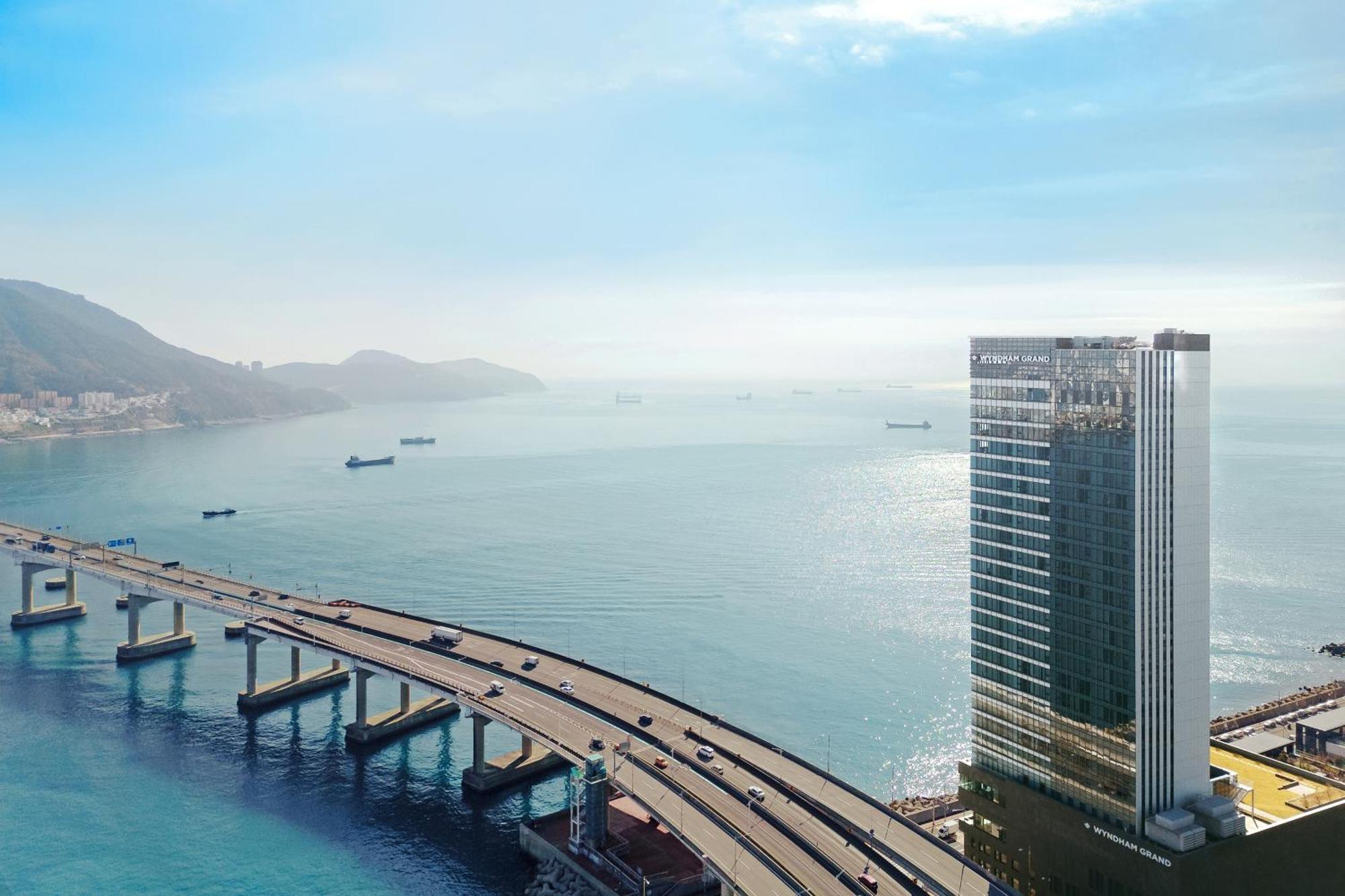 Wyndham Grand 釜山 外观 照片